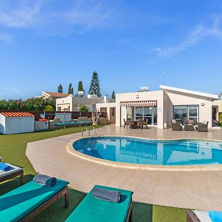 Villa Marina Sunrise By Ezoria Villas كورال باي المظهر الخارجي الصورة