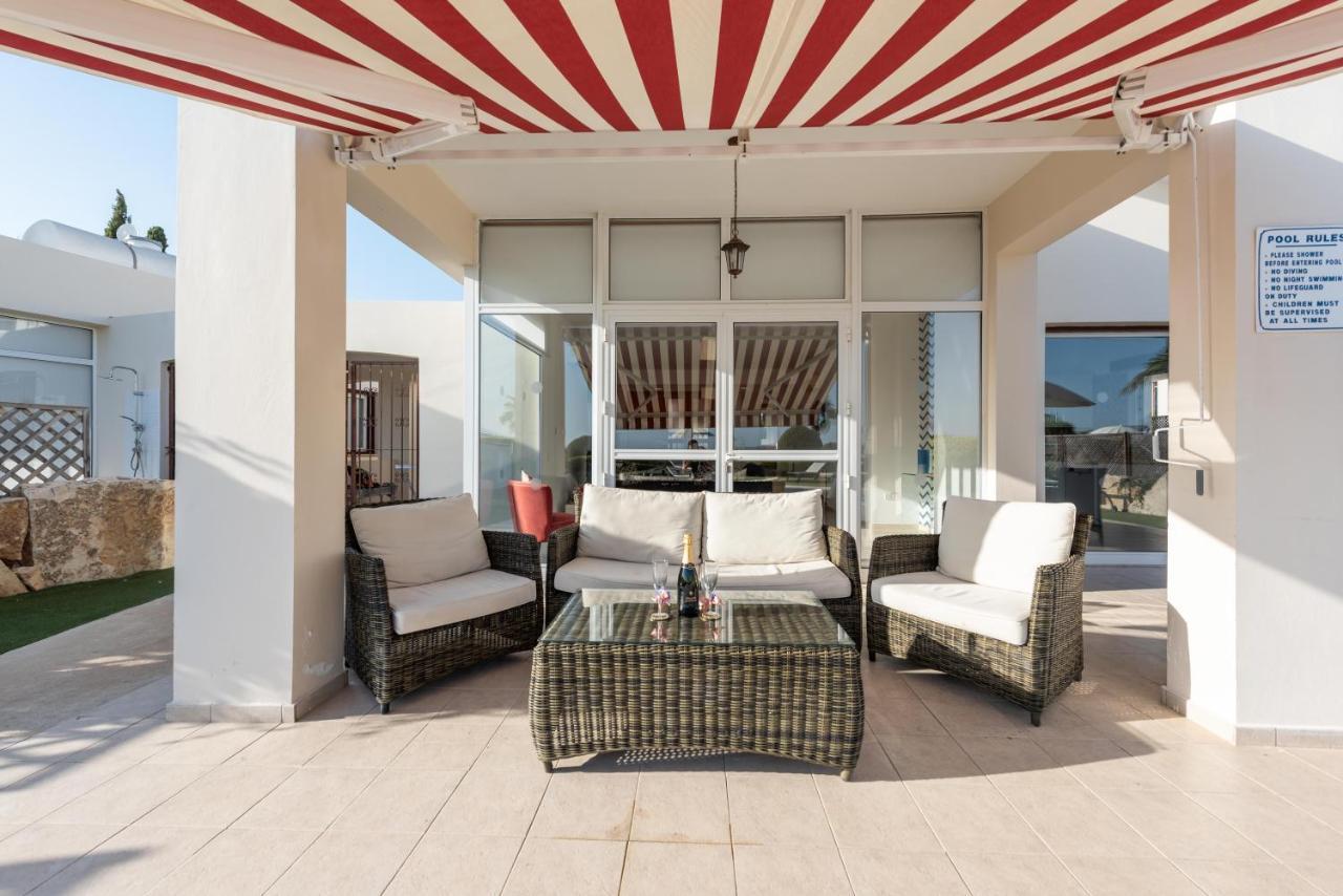 Villa Marina Sunrise By Ezoria Villas كورال باي المظهر الخارجي الصورة