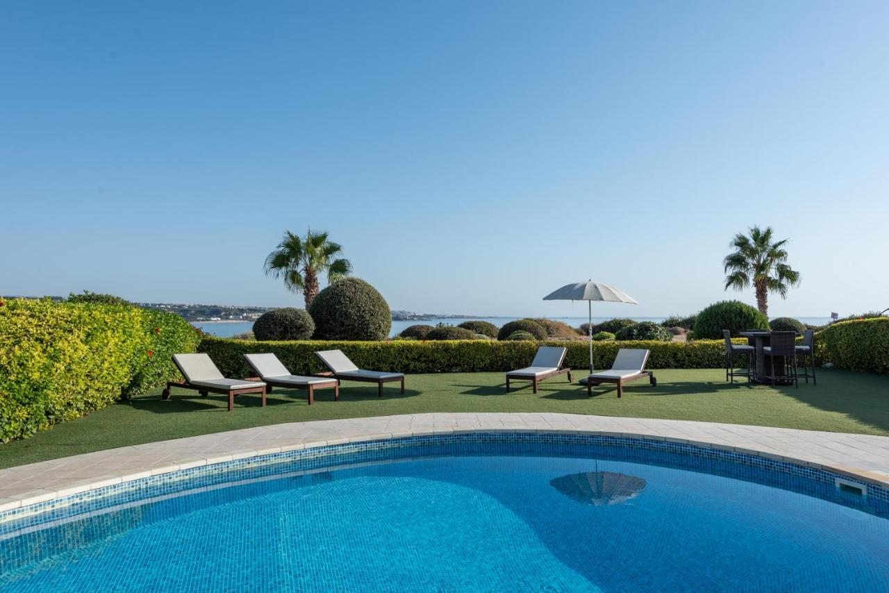Villa Marina Sunrise By Ezoria Villas كورال باي المظهر الخارجي الصورة