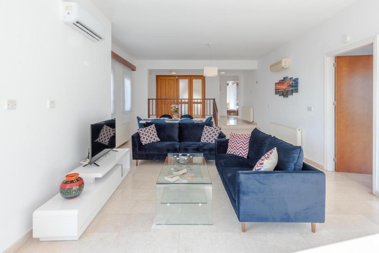 Villa Marina Sunrise By Ezoria Villas كورال باي المظهر الخارجي الصورة