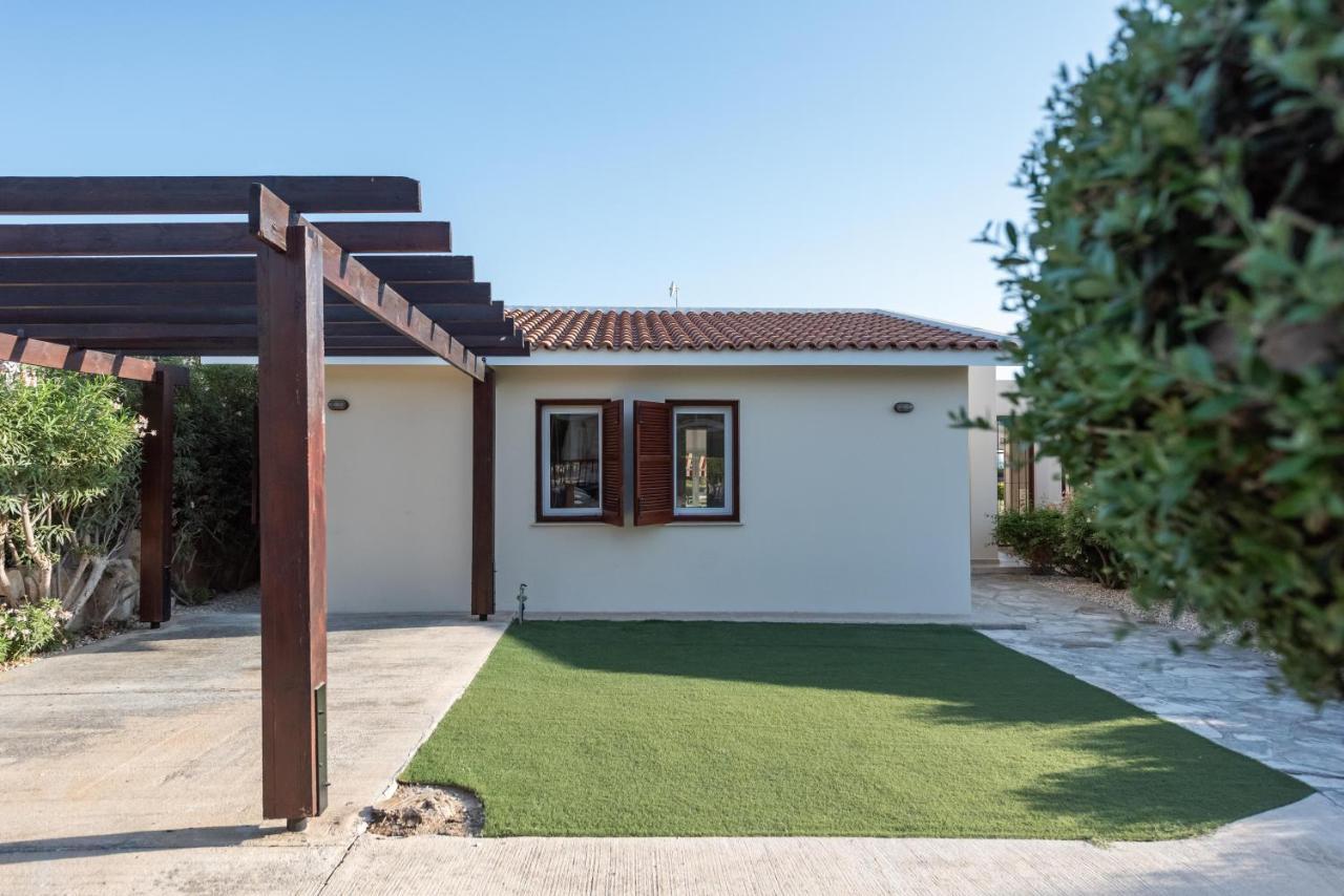 Villa Marina Sunrise By Ezoria Villas كورال باي المظهر الخارجي الصورة