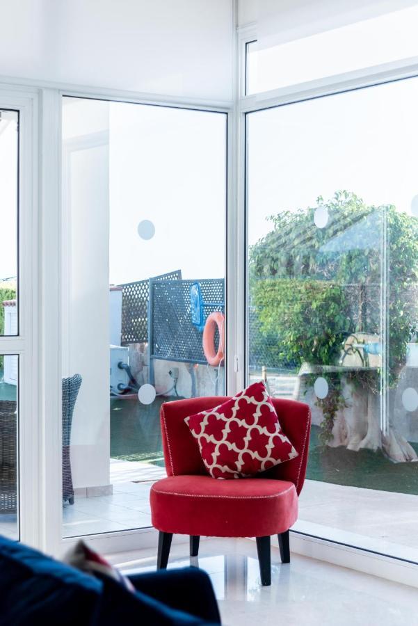 Villa Marina Sunrise By Ezoria Villas كورال باي المظهر الخارجي الصورة