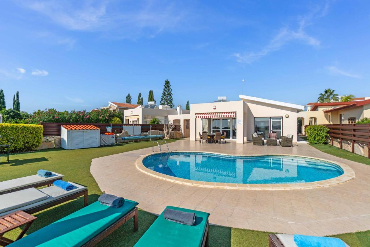 Villa Marina Sunrise By Ezoria Villas كورال باي المظهر الخارجي الصورة